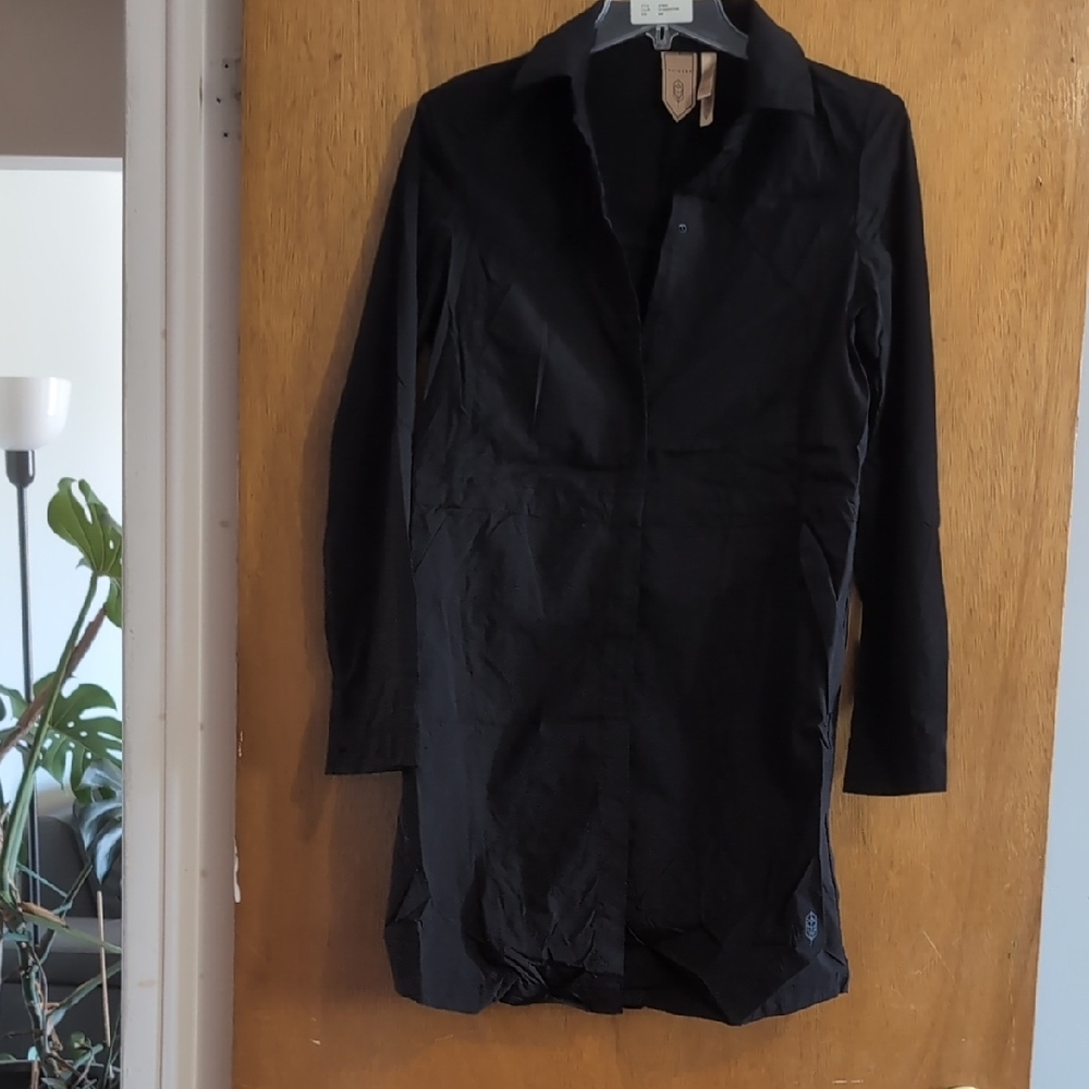 Elegant Black Button-Up Shirt Dress Jacket
